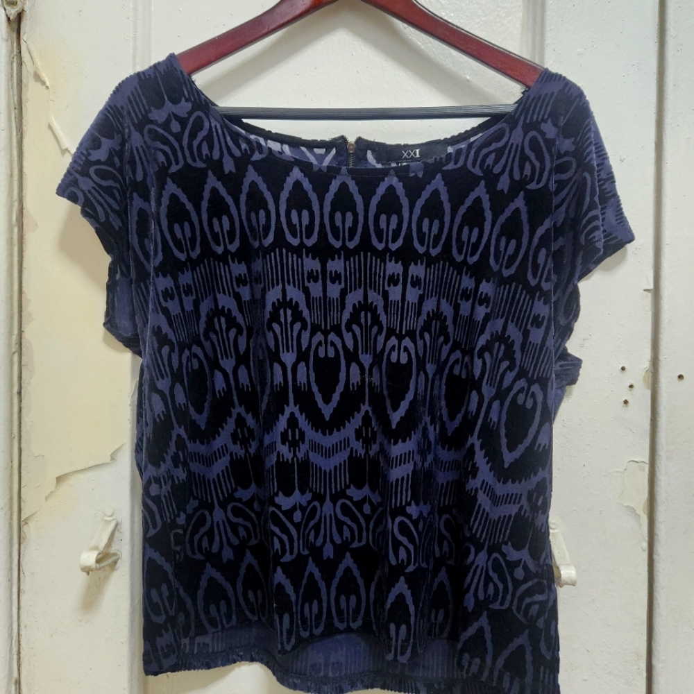 Velvet Burnout Short Sleeve Top